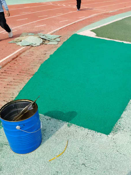 岳阳球场翻新修补改造专项服务介绍